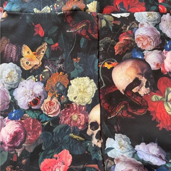 Blackmilk Garden of the Ancient Dead Cuffed Pants (Toasties) - Picture 5 of 7